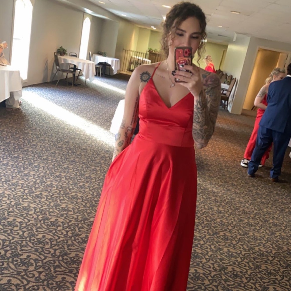 Meet your Posher, Allison